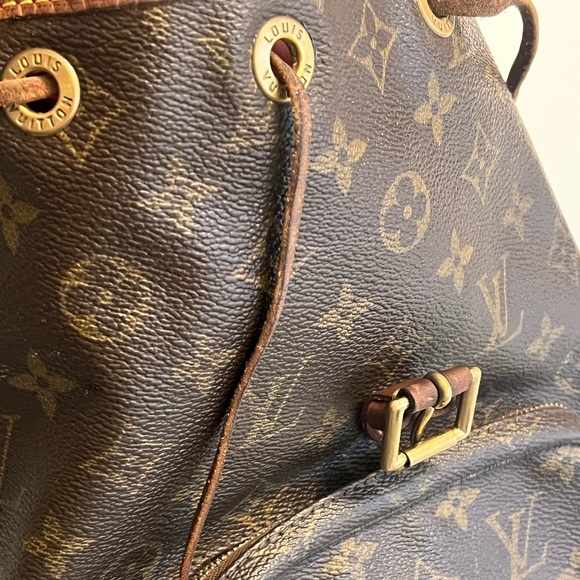 Louis Vuitton Monogram Montsouris Backpack - Picture 4 of 6